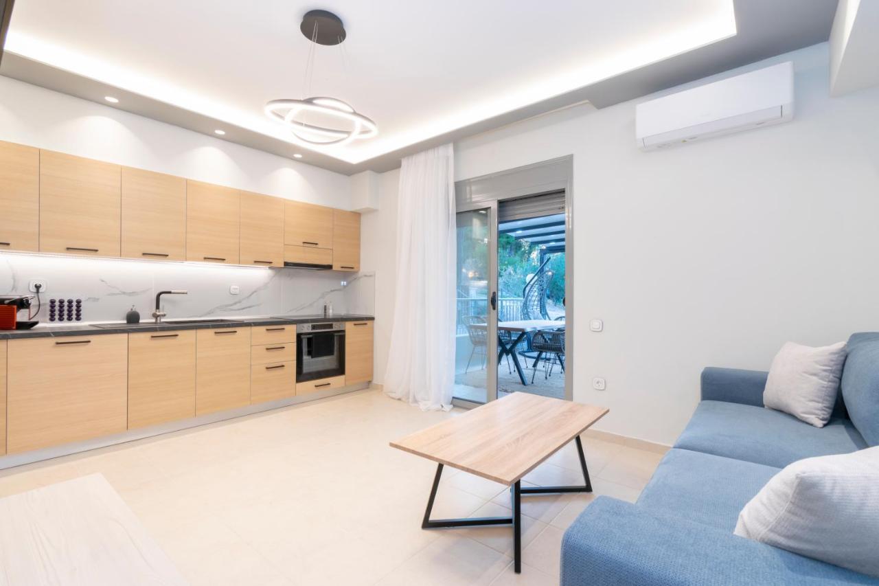 Sithoniars Luxury Ground Floor Apartment With Private Garden Neos Marmaras Dış mekan fotoğraf
