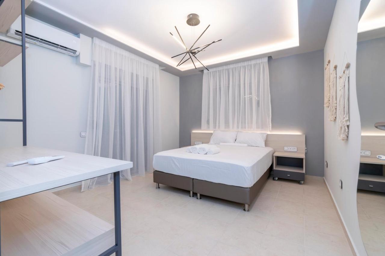 Sithoniars Luxury Ground Floor Apartment With Private Garden Neos Marmaras Dış mekan fotoğraf