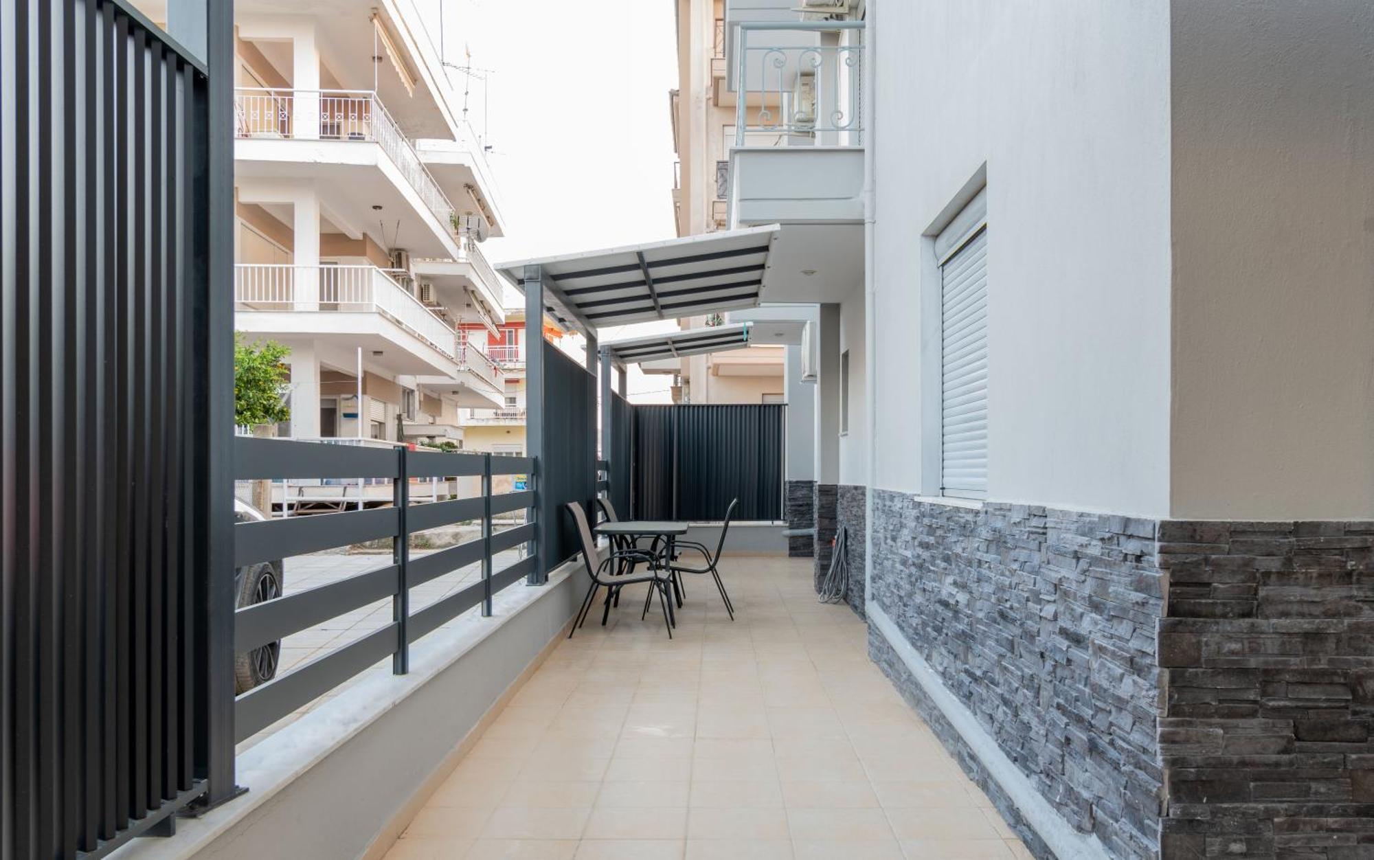 Sithoniars Luxury Ground Floor Apartment With Private Garden Neos Marmaras Dış mekan fotoğraf