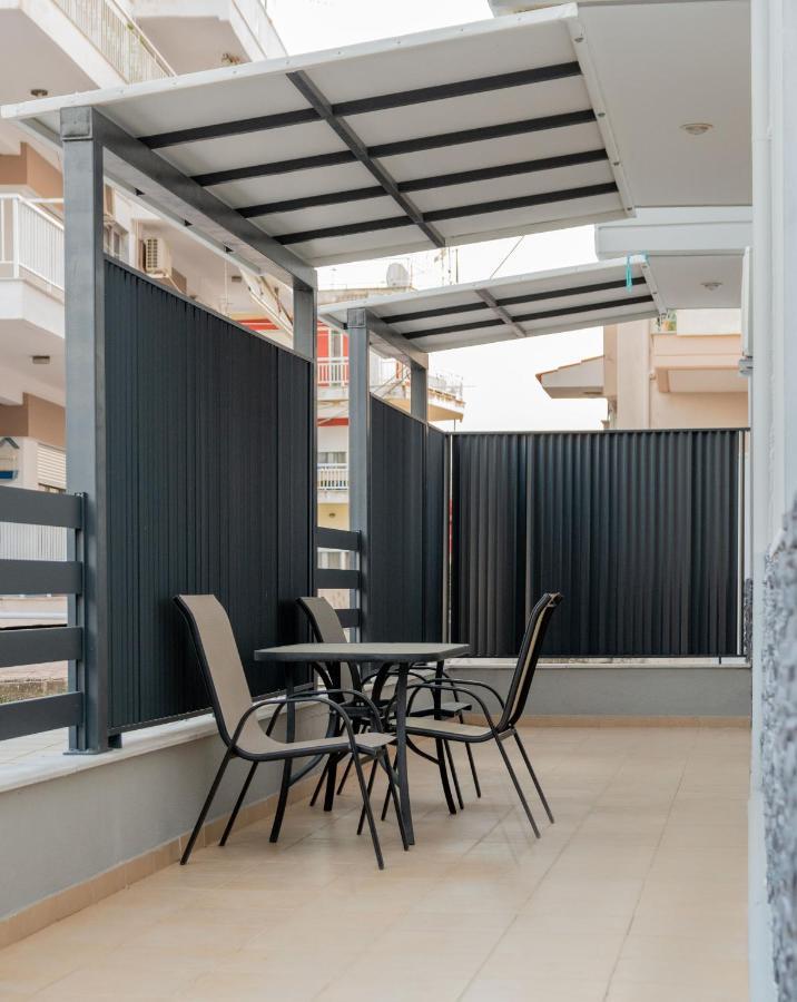 Sithoniars Luxury Ground Floor Apartment With Private Garden Neos Marmaras Dış mekan fotoğraf