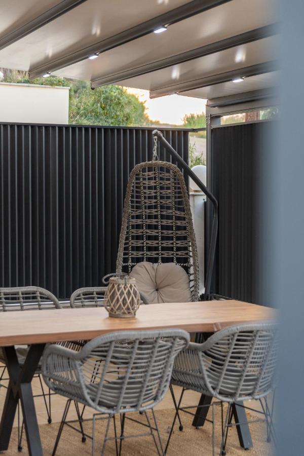 Sithoniars Luxury Ground Floor Apartment With Private Garden Neos Marmaras Dış mekan fotoğraf